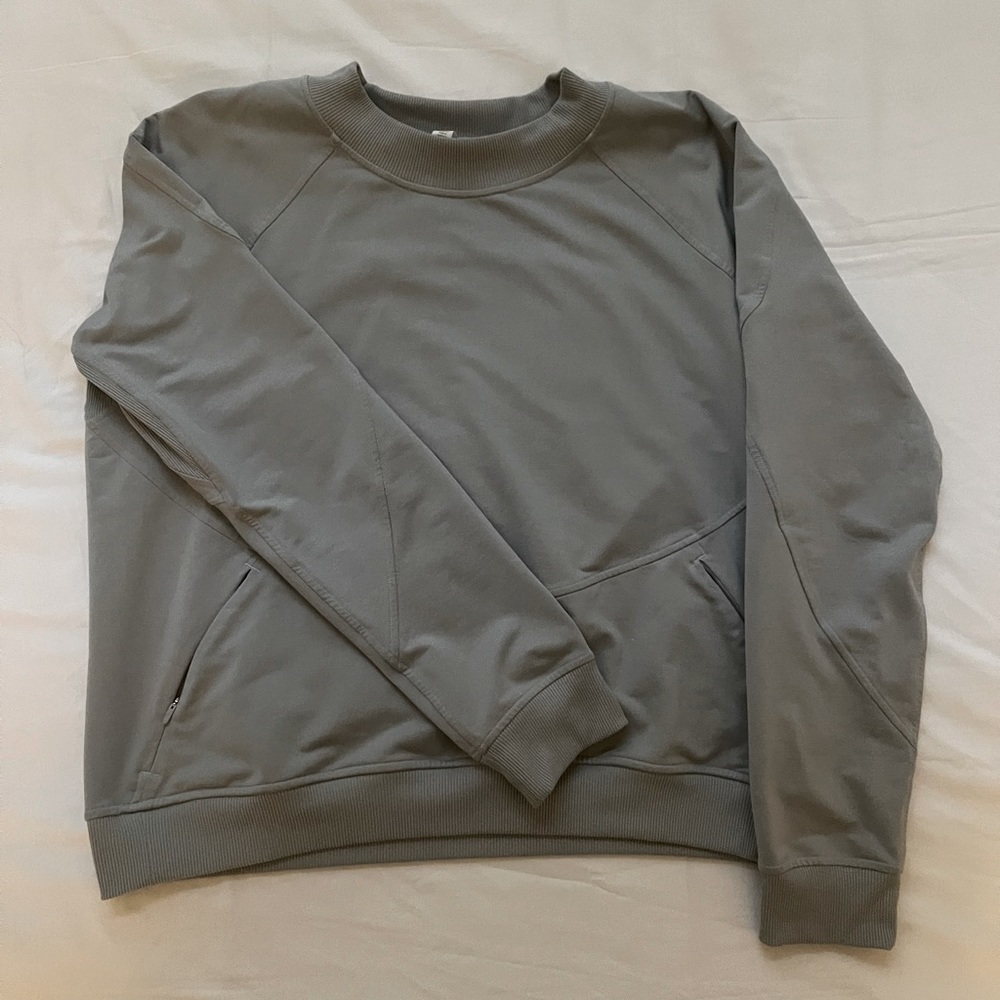 Lululemon Gray Crewneck with Zippered Pockets - like new